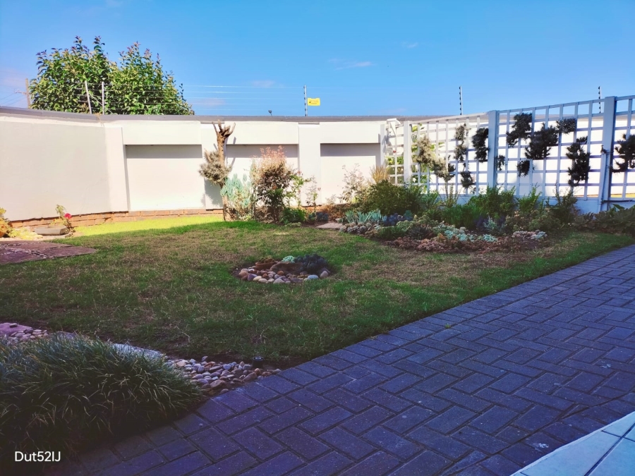 3 Bedroom Property for Sale in Reebok Western Cape